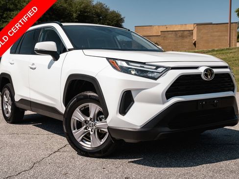 Certified 2025 Toyota RAV4 XLE AWD/4WD image 1