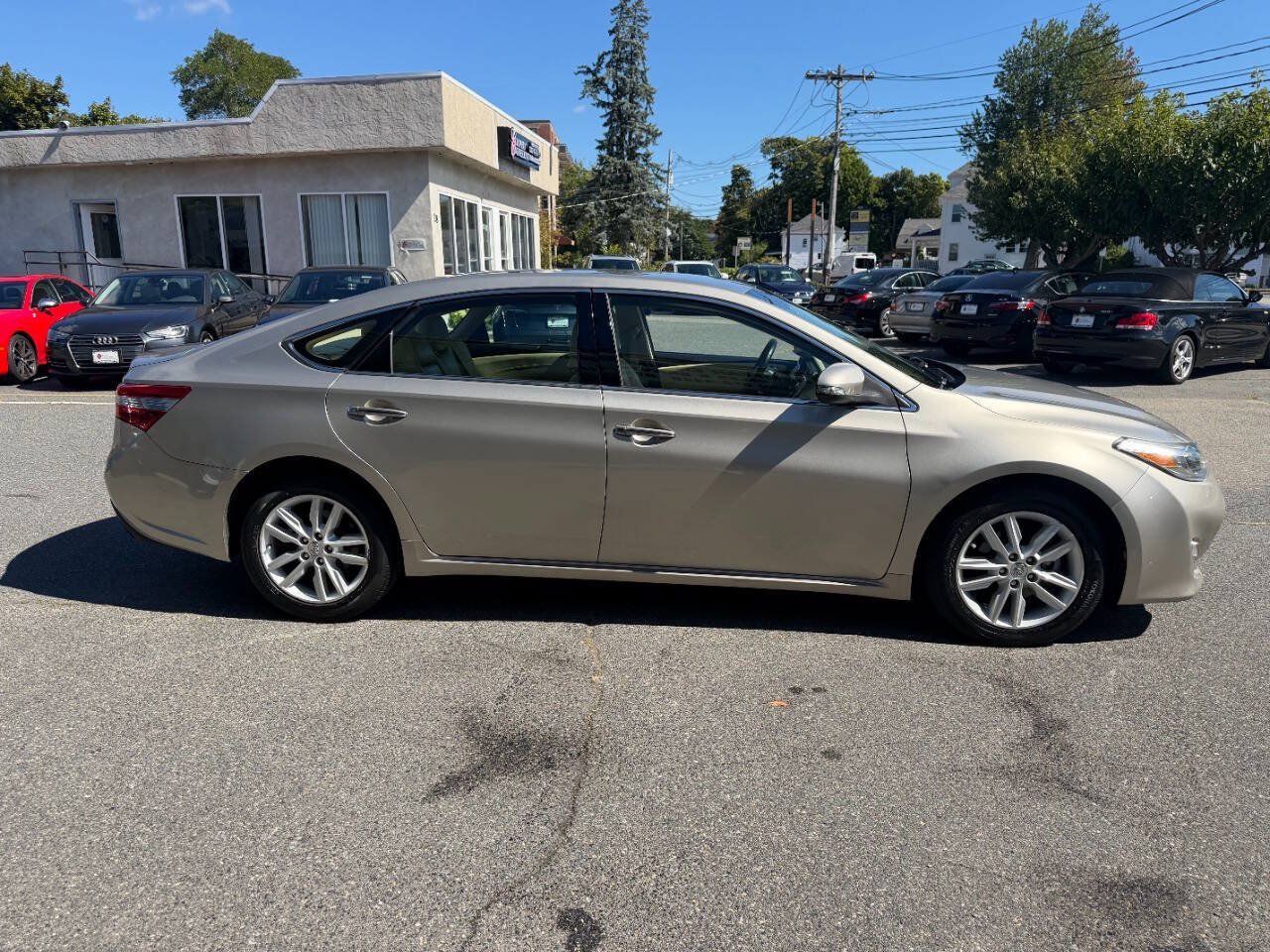 Used 2014 Toyota Avalon XLE FWD image 8