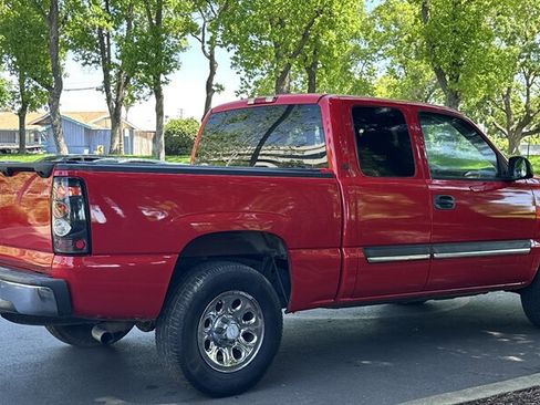 Used 2006 Chevrolet Silverado 1500 LT w/ Onstar Plus Package image 4