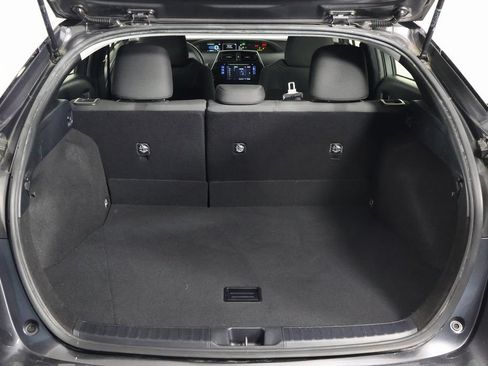 Used 2018 Toyota Prius Three FWD image 14