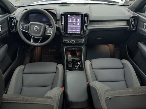 Used 2024 Volvo C40 Recharge Core AWD/4WD image 21