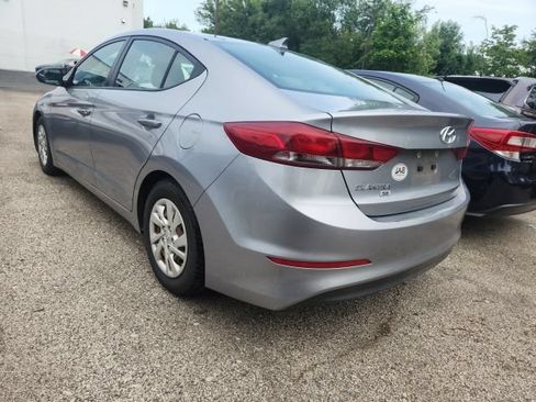 Used 2017 Hyundai Elantra SE FWD image 5