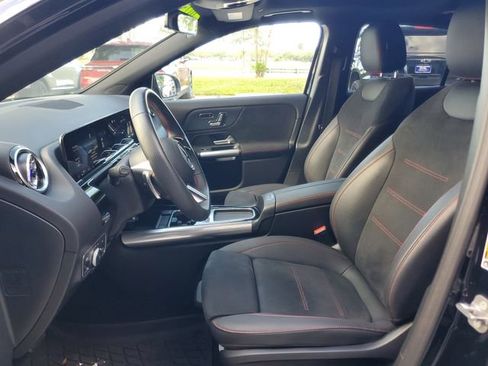 Used 2025 Mercedes-Benz GLA 250 image 16