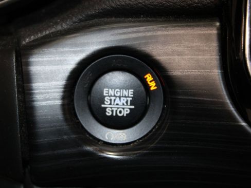 Used 2020 Jeep Grand Cherokee Altitude image 26