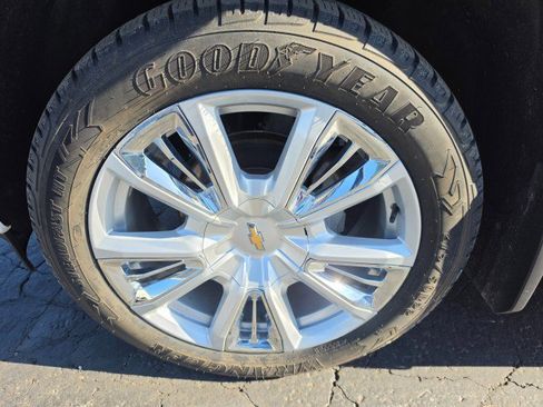 Used 2023 Chevrolet Silverado 1500 High Country w/ High Country Premium Package image 11