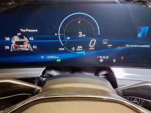 Certified 2024 Cadillac Lyriq Sport RWD image 8