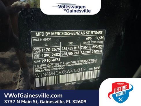 Used 2025 Mercedes-Benz GLB 250 image 30
