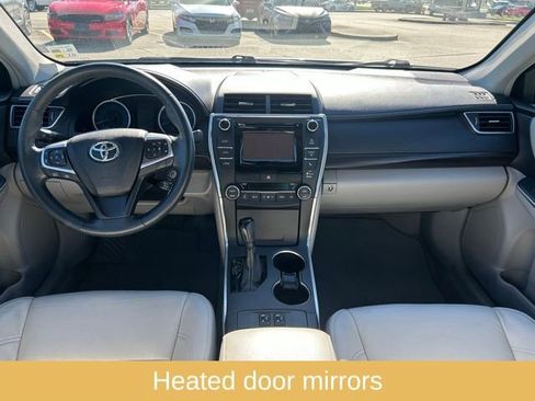 Used 2015 Toyota Camry LE image 18