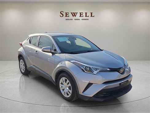 Used 2019 Toyota C-HR LE image 6