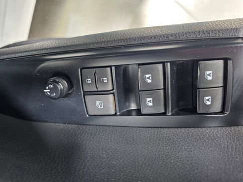 Used 2020 Toyota Camry SE image 21