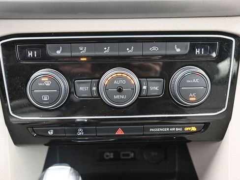 Used 2019 Volkswagen Atlas SEL image 22