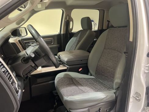 Used 2015 RAM 1500 Lone Star RWD image 16
