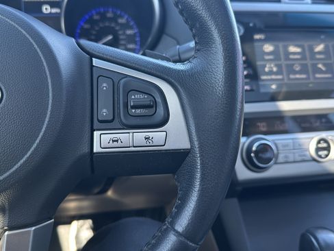 Used 2017 Subaru Legacy 2.5i Limited image 21