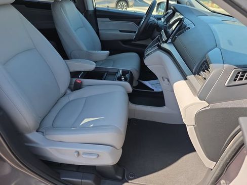 Used 2018 Honda Odyssey EX-L image 37
