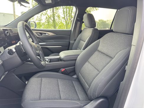 New 2026 Chevrolet Traverse LT FWD image 6