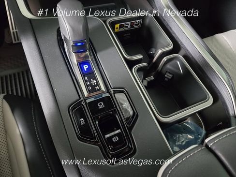 New 2026 Lexus TX 500h AWD image 19