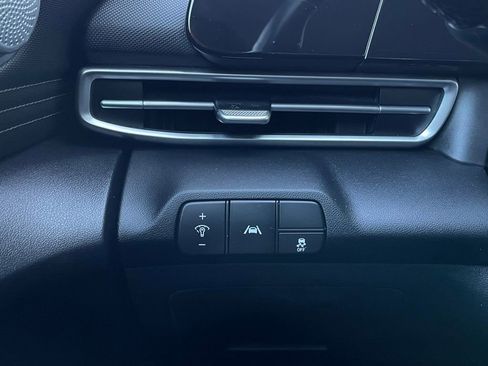 Used 2022 Hyundai Elantra SEL w/ Convenience Package image 13