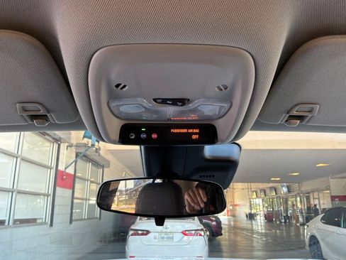 Used 2025 Buick Encore GX Preferred FWD image 14