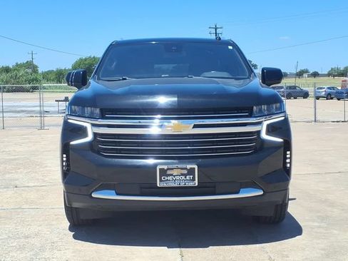 Used 2024 Chevrolet Tahoe LT RWD image 2