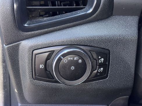 Used 2018 Ford EcoSport SE FWD image 21