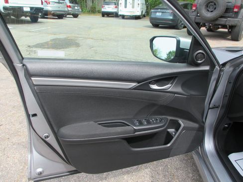 Used 2020 Honda Civic EX image 10