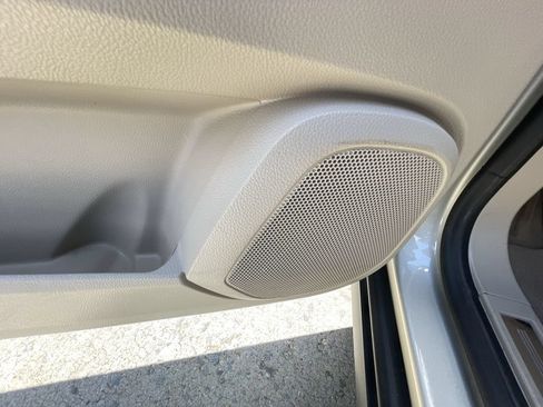 Used 2016 Cadillac SRX Performance FWD image 24