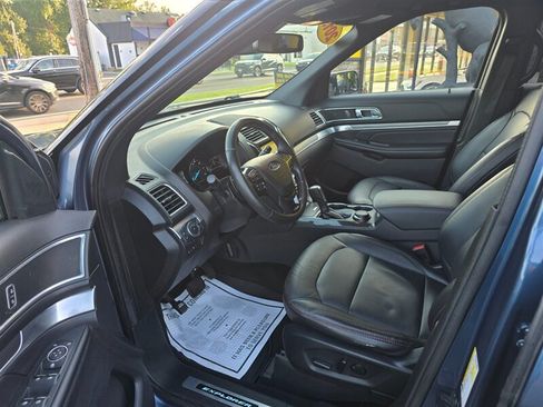 Used 2019 Ford Explorer Sport w/ Ford Safe & Smart Package AWD/4WD image 10