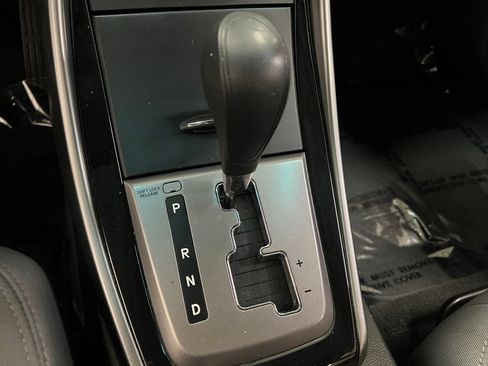 Used 2013 Hyundai Elantra GLS w/ Preferred Pkg FWD image 26