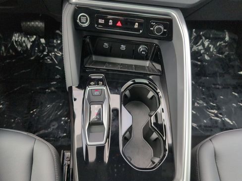 New 2025 Audi Q5 Premium Plus image 17