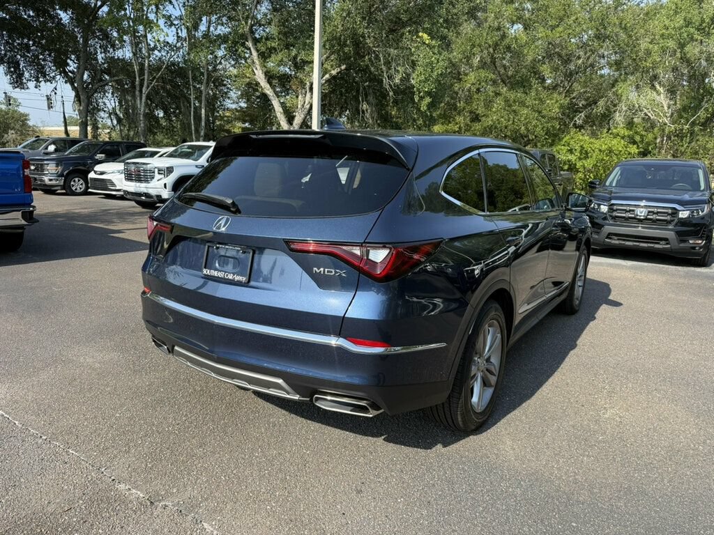 Used 2025 Acura MDX FWD image 11
