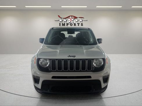 Used 2023 Jeep Renegade Latitude AWD/4WD image 8
