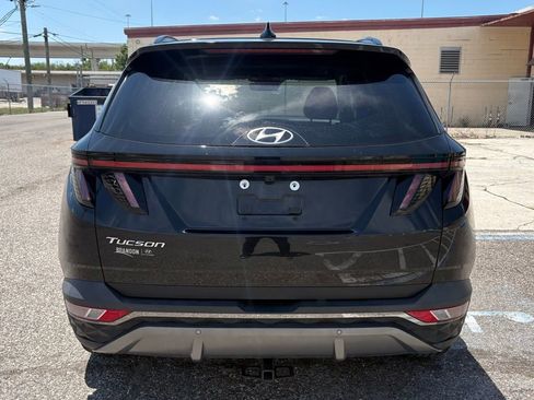 Used 2023 Hyundai Tucson Limited FWD image 4