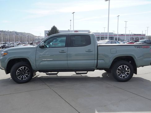 Certified 2023 Toyota Tacoma TRD Sport image 5