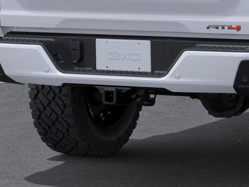 New 2026 GMC Canyon AT4 w/ Technology Plus Package AWD/4WD image 14