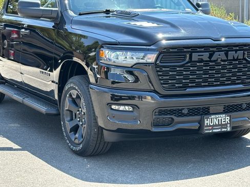 New 2026 RAM 1500 Express AWD/4WD image 11