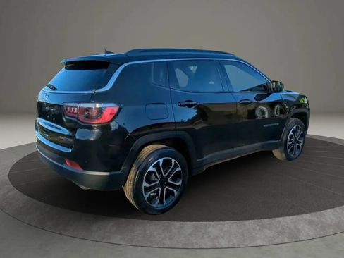 Used 2022 Jeep Compass Limited AWD/4WD image 4