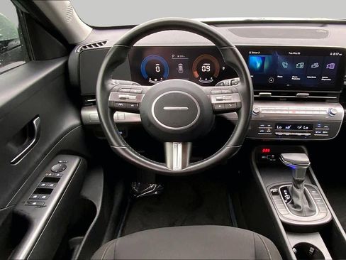 Used 2024 Hyundai Kona SEL FWD image 6