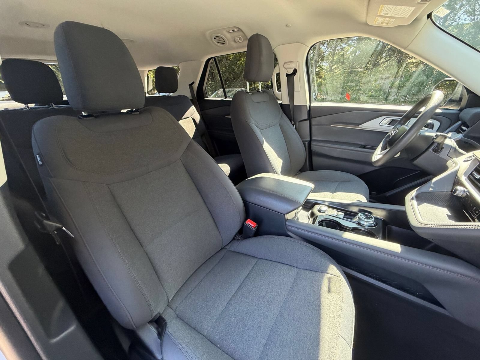 Used 2026 Ford Explorer Active AWD/4WD image 36
