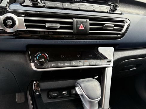 Certified 2022 Kia Seltos Nightfall Edition image 21