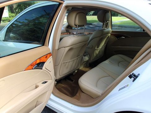 Used 2007 Mercedes-Benz E 350 Sedan image 15