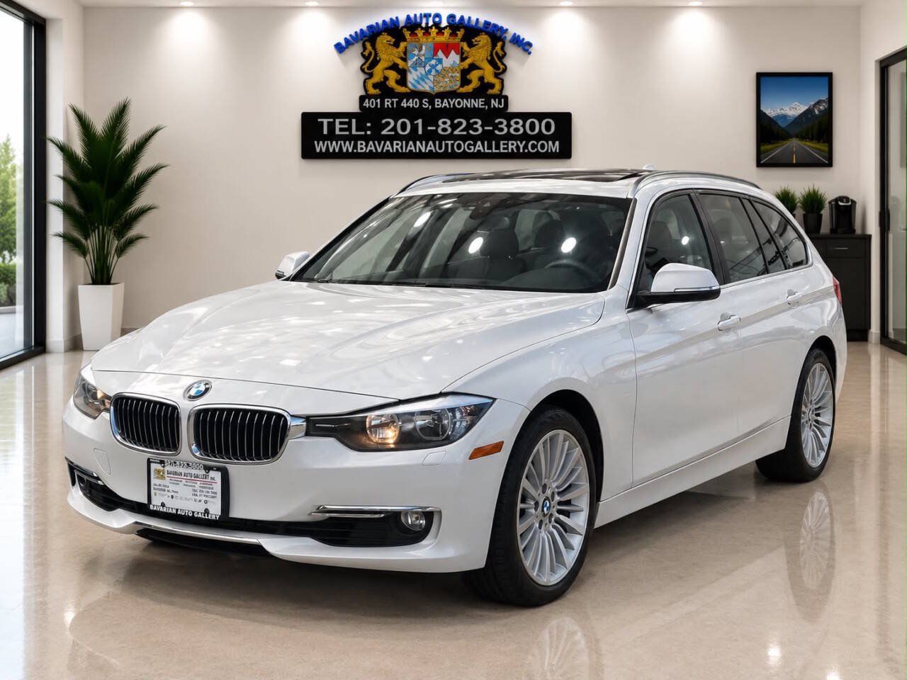 Used 2014 BMW 328i xDrive Wagon AWD/4WD image 1