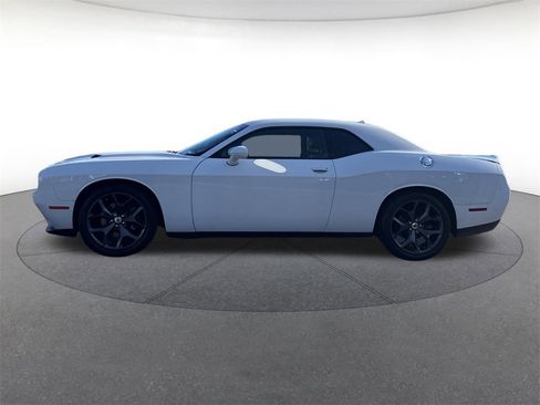 Certified 2018 Dodge Challenger SXT Plus image 2