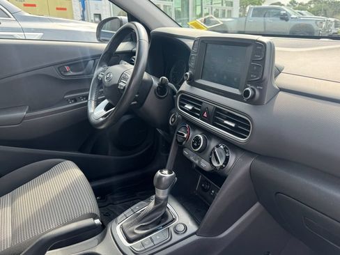 Used 2021 Hyundai Kona SEL Plus AWD/4WD image 29