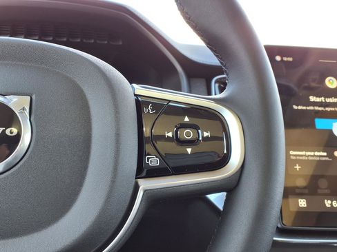 New 2026 Volvo XC90 B6 Plus w/ Protection Package Premier image 16