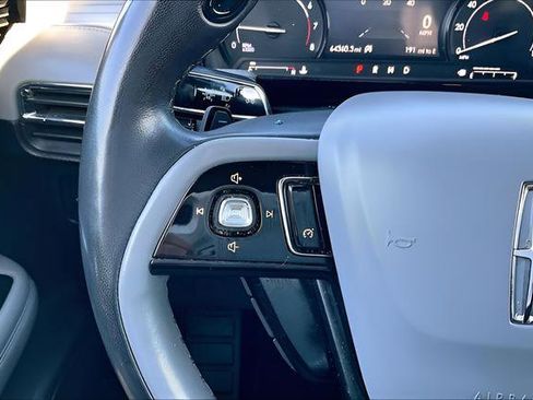 Used 2021 Lincoln Corsair AWD w/ Equipment Group 101A image 13