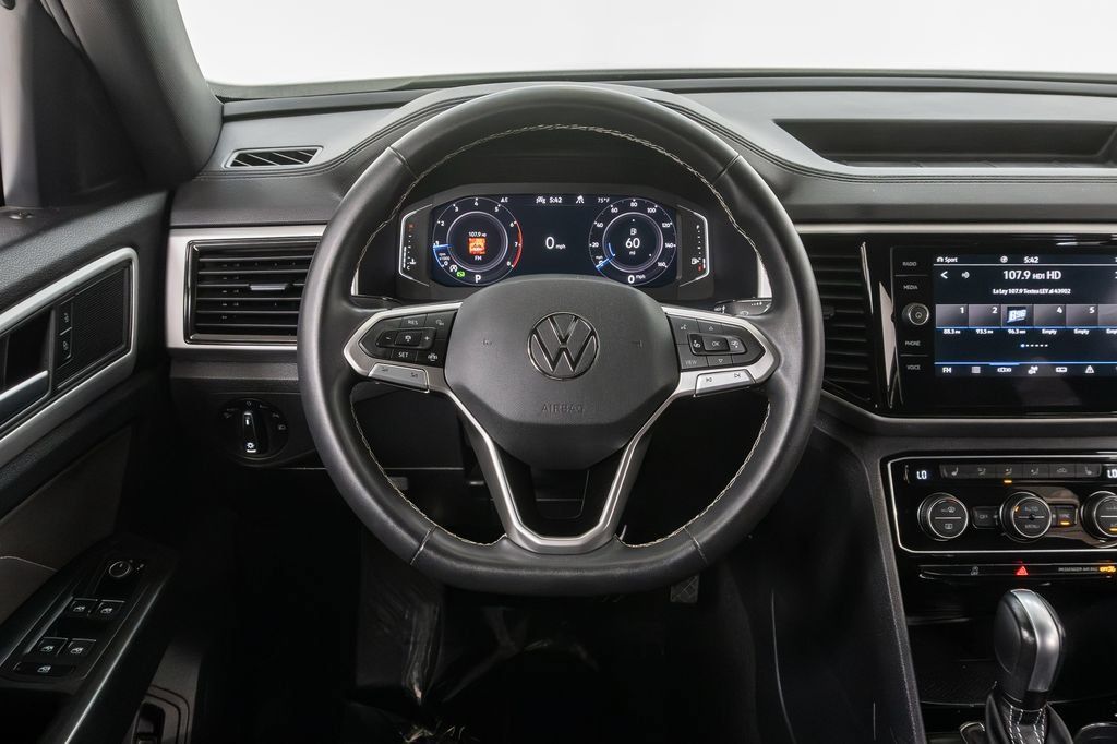 Used 2023 Volkswagen Atlas Cross Sport SE w/ Black Wheel Package AWD/4WD image 14