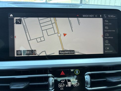 Used 2020 BMW 330i xDrive Sedan w/ M Sport Package AWD/4WD image 12