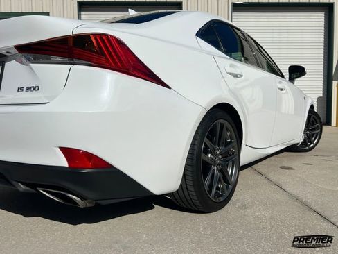 Used 2018 Lexus IS 300 image 12