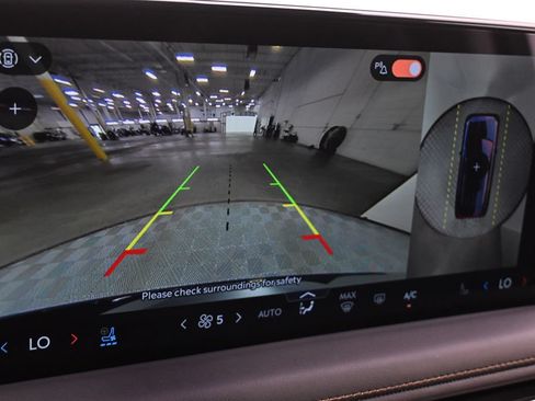 Certified 2025 Lincoln Aviator AWD image 31
