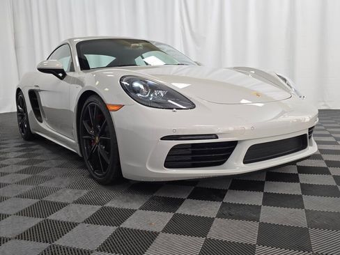 Certified 2018 Porsche 718 Cayman S image 9